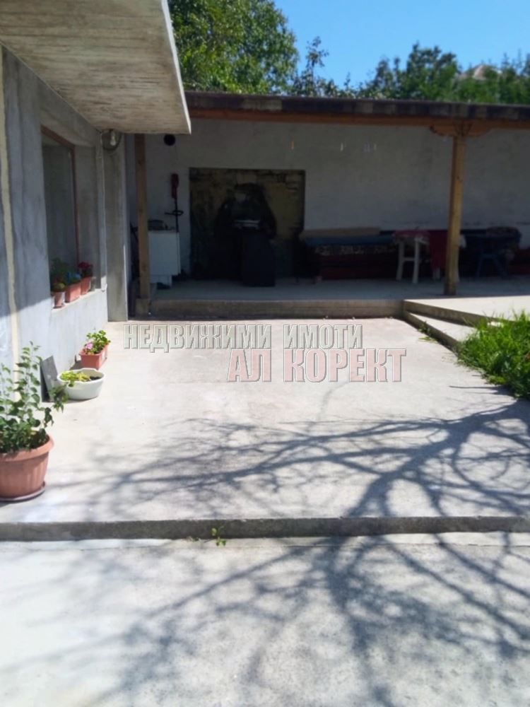 Продава се Къща в с. Орешак, Област Варна - 100 кв.м за 1390 €/кв.м - Снимка #2