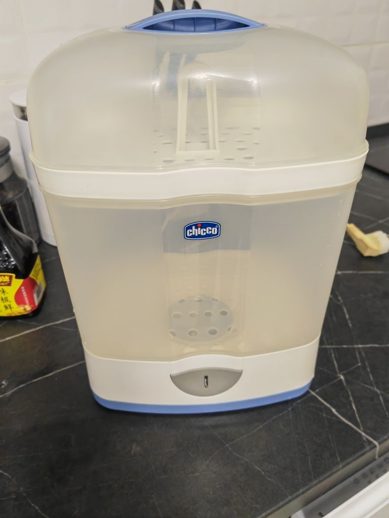 Sterilizator Chicco 2in 1 pentru  6biberoane