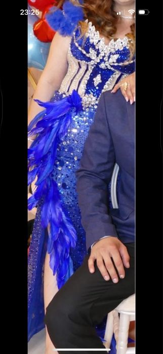 Vand rochi purtate decat o data sau noi