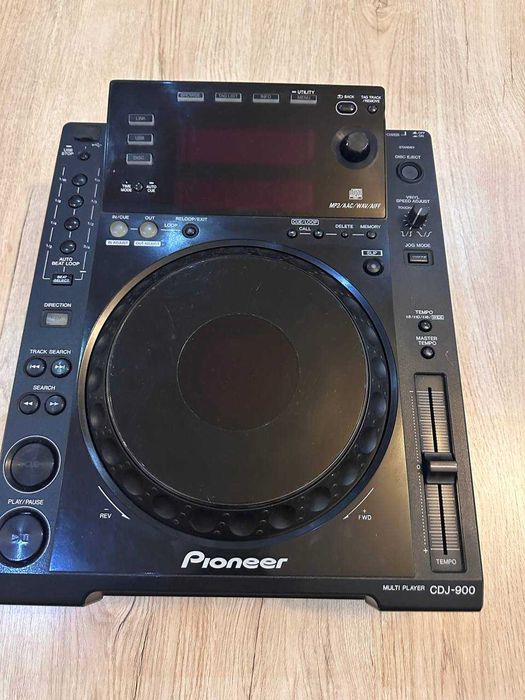 Диджейское оборудование. Проигрыватель Pioneer CDJ 900