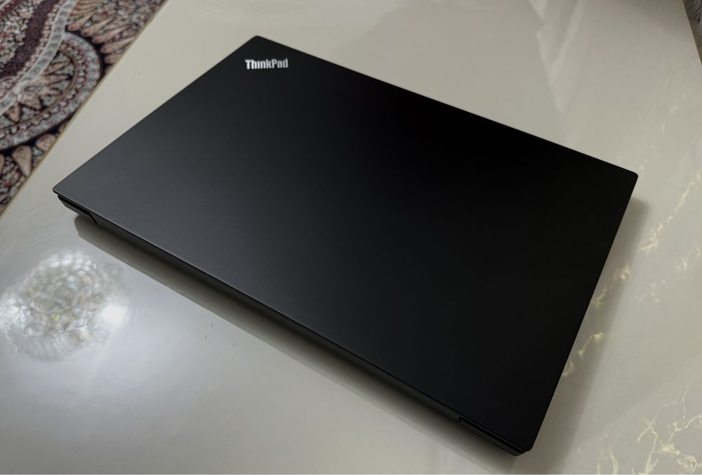 Lenovo ThinkPad 15/ SSD:256GB+HDD:1000GB/ Ryzen 5