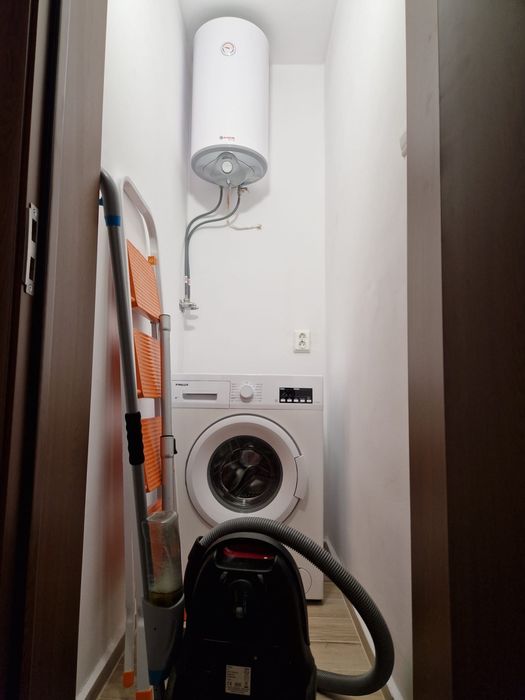 Продава се Тристаен апартамент в Русе, Алеи Възраждане - 85 кв.м за 1038 €/кв.м - Снимка #11