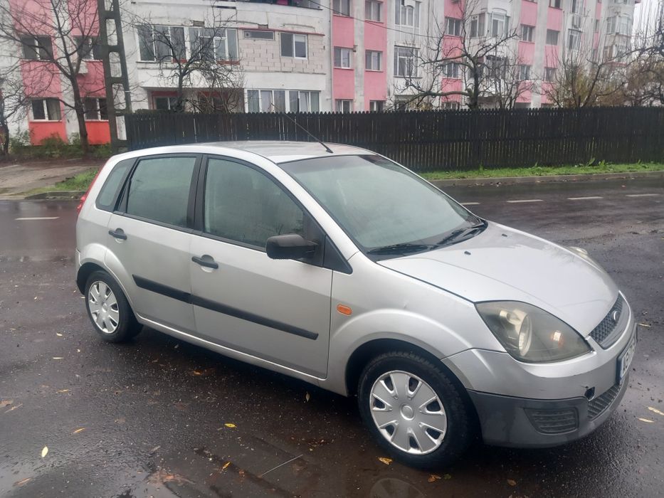 Vând Ford Fiesta an 2008,motor 1.3 benzină,