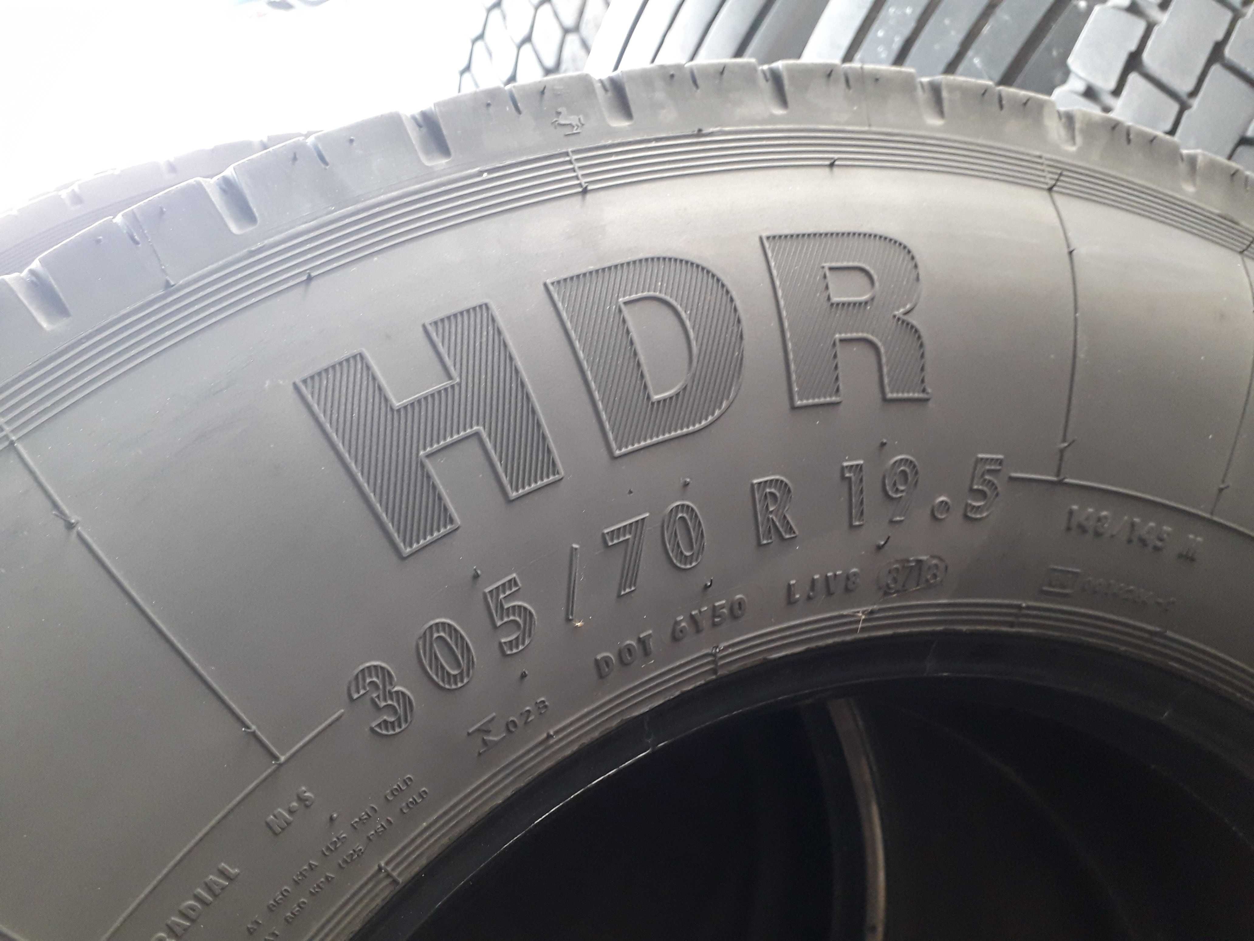 1 тежкотоварна гума R19.5 305/70 Continental HDR 148/145M M+S