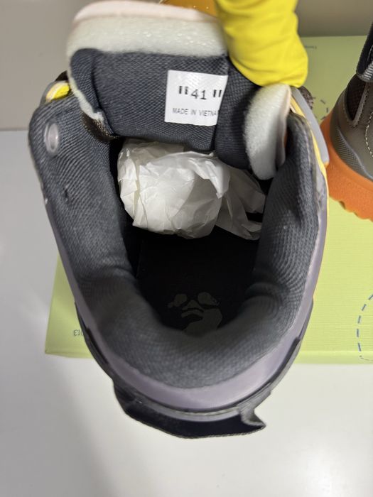 Off-White Men's Sponge Mid-Top Colorblock Sneakers
