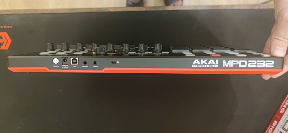 Vand Akai MPD 232 pad controller midi usb rgb Black