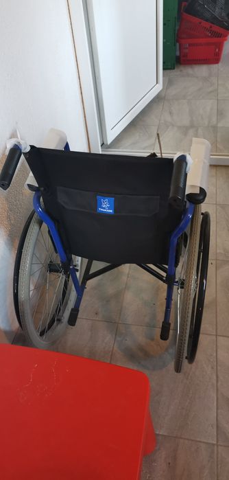 Scaun transport pacienti adulti invalid handicap