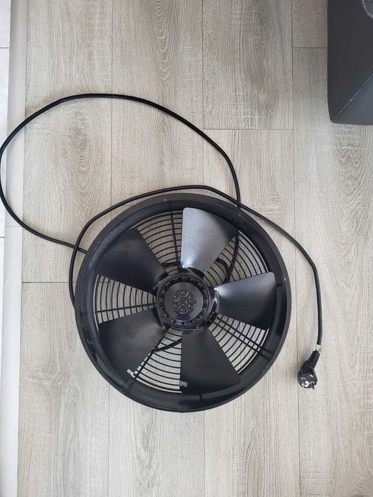 Промишлен вентилатор BDRAX-350-4K с решетка