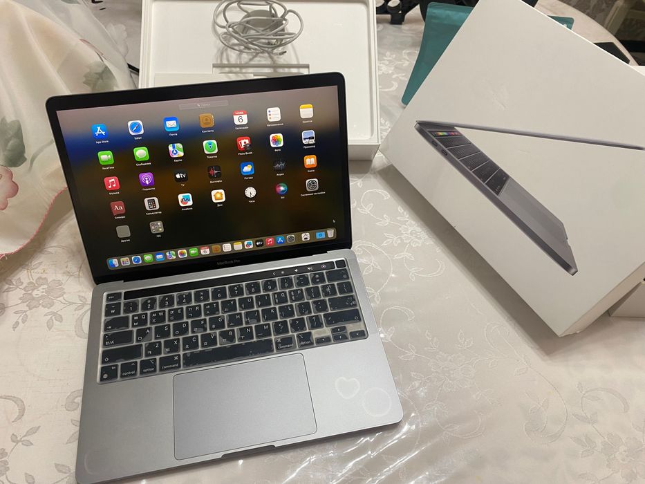 Macbook pro m1 8/256