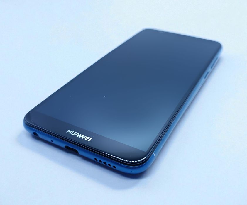 Телефон Huawei p smart