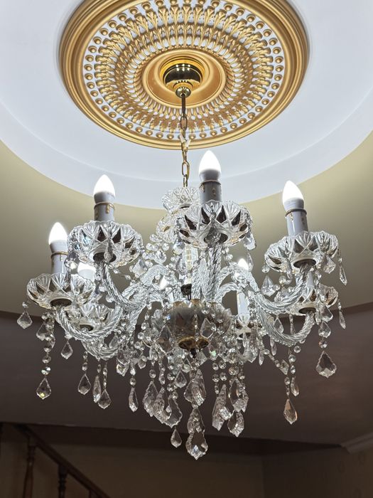 Люстра хрустальная в отличном состоянии, 2 штуки.