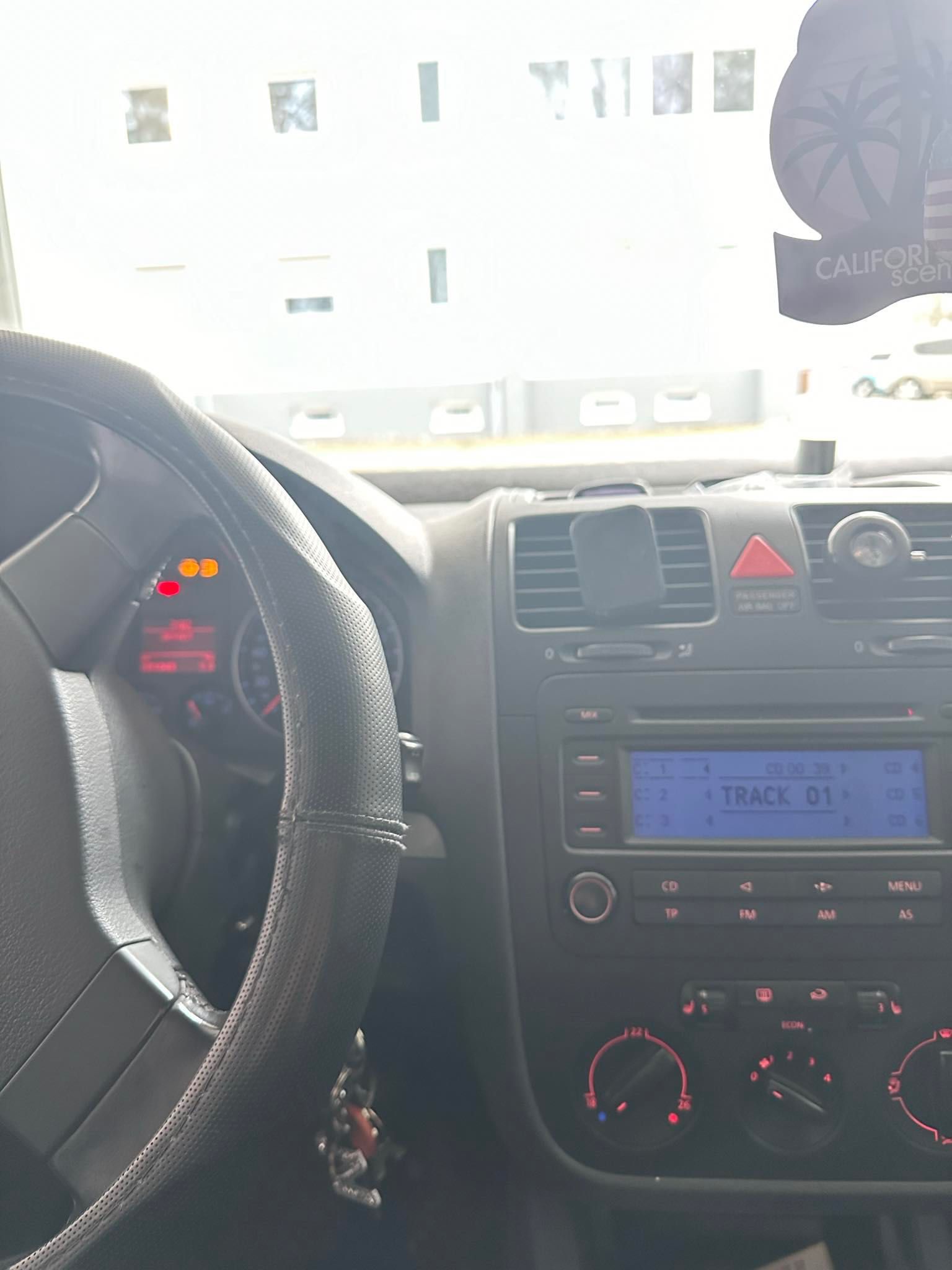 VW Golf V 1.6 Benzin