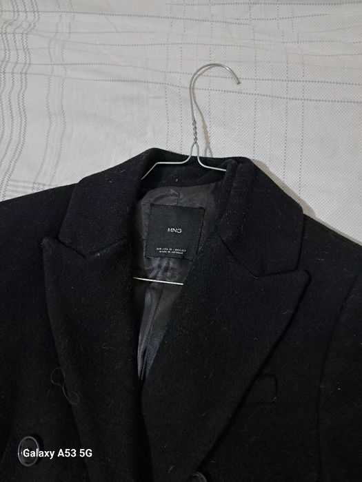 Вълнено палто Mango