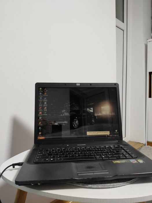 Laptop HP 510 – funcțional, Windows XP instalat