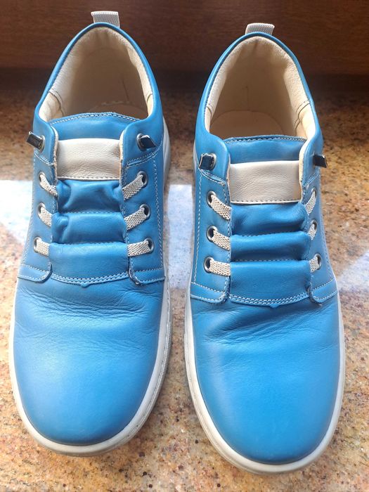 Vand pantofi sport baieti