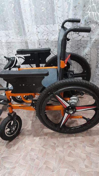 Продам инвалидное кресло с электроприводом