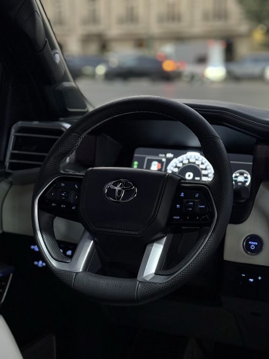 Toyota Sequoia iForce Max Capstone
