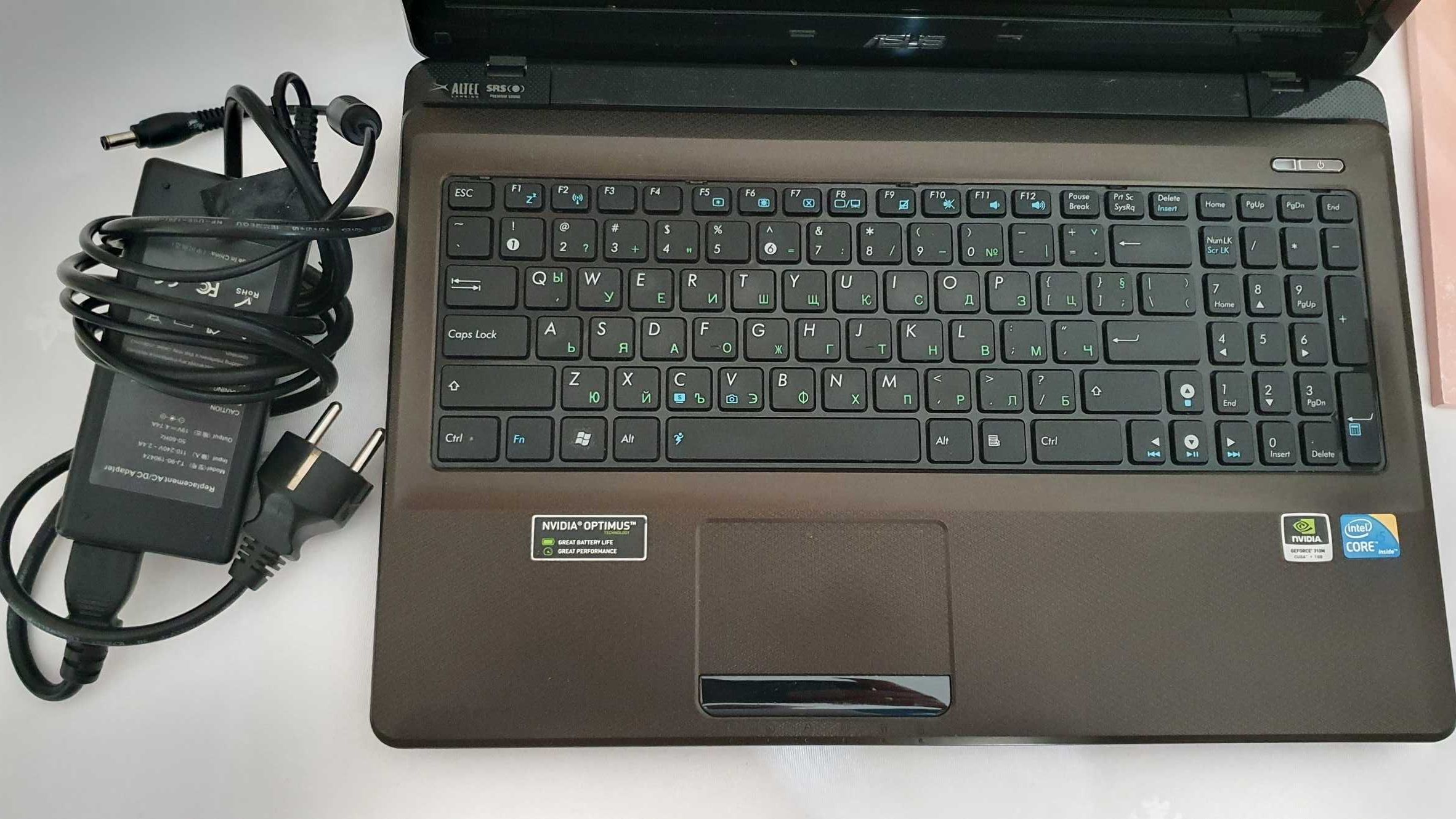 Лаптоп Laptop Asus 15.6 | intel core i5 | 6gb ram | SSD 250gb