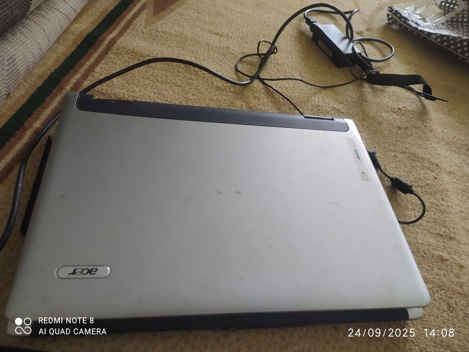 Acer notbok sotiladi hamma joyi ishledi disk tushadu narxi narxi