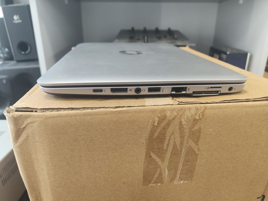 HP EliteBook 820 G3