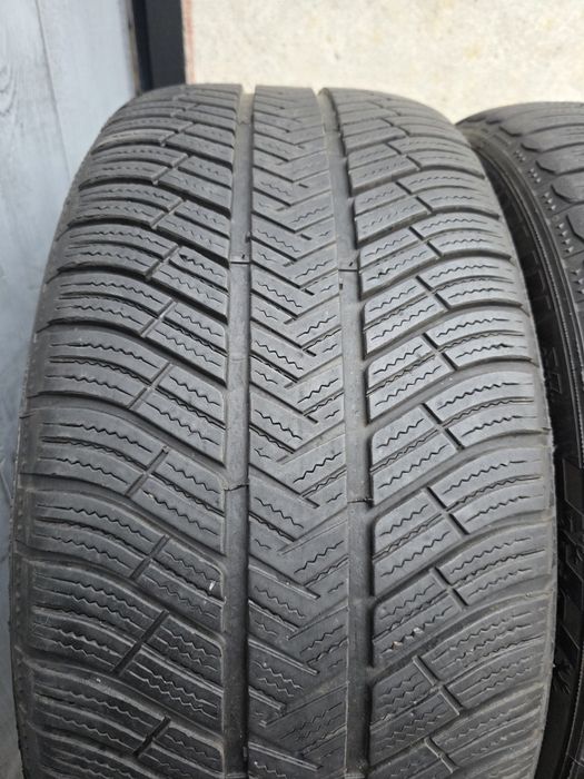 Vând patru anvelope de iarna michelin pilot alpin 255 45 19 dot 3821
