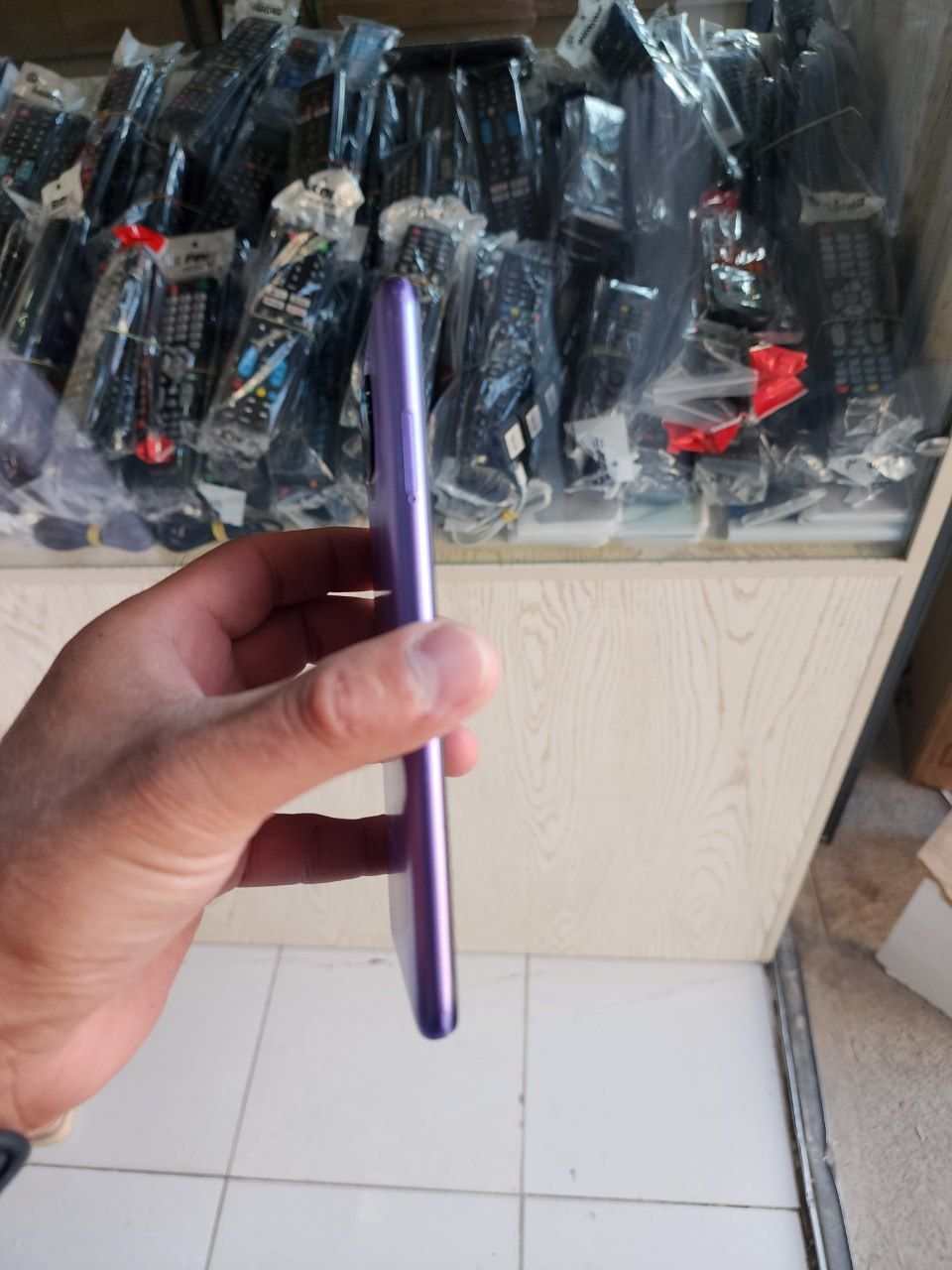Redmi note 9T 5G.  Qolgani kamentariyada