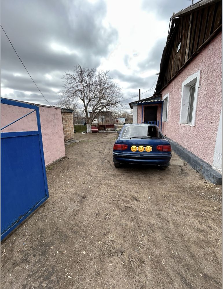 Продам дом в центре посёлка. Новодолинский