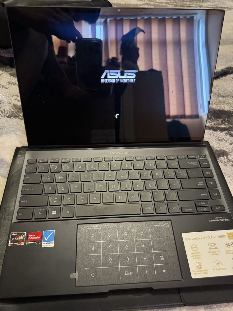 Vand Laptop Asus Zenbook 14X Oled