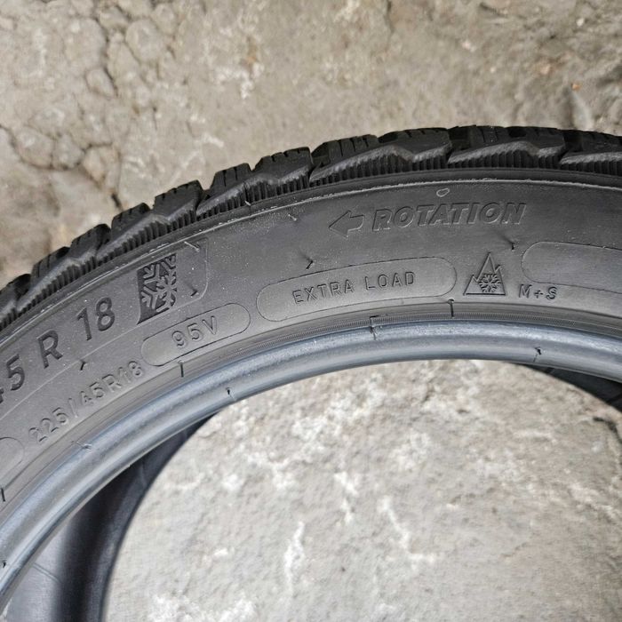 2 зимни гуми 225/45R18 Michelin Pilot Alpin 5 XL 95V M+S 3PMFS с борд