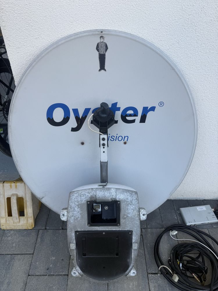 Antena satelit pentru rulota oyster