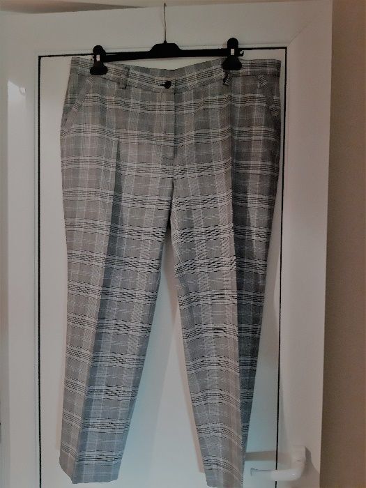 Стилен Панталон в Каре! НОВ! БГ№48 !