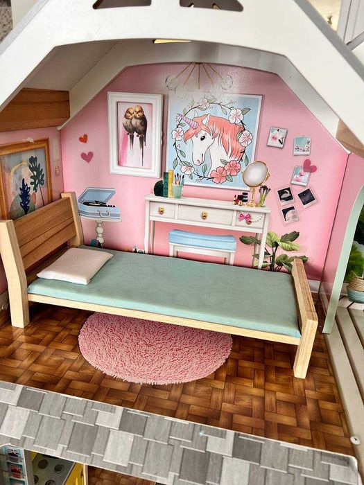 Продавам къщичка за кукли