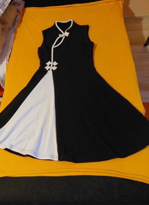 Дамска рокля закупена от Шейн.Нова.S размер.Цена-10 лв.