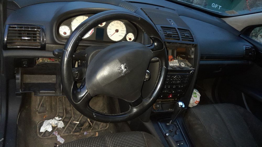 Пежо 407 2.0 хди 136 коня дизел НА ЧАСТИ