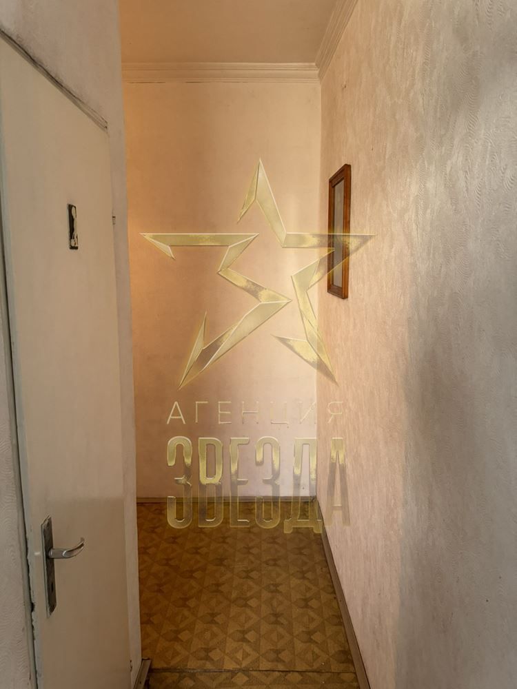 **Продава се тристаен апартамент в Кършияка, Пловдив**