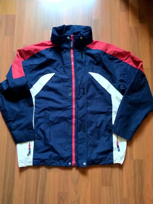 Vând geacă bărbați rezistenta la vânt și ploi (mărimea XXL)