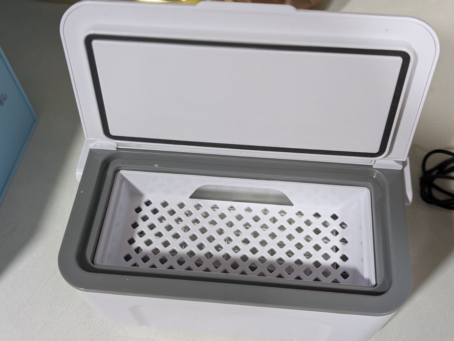 Mini frigider portabil  insulina 450 ml