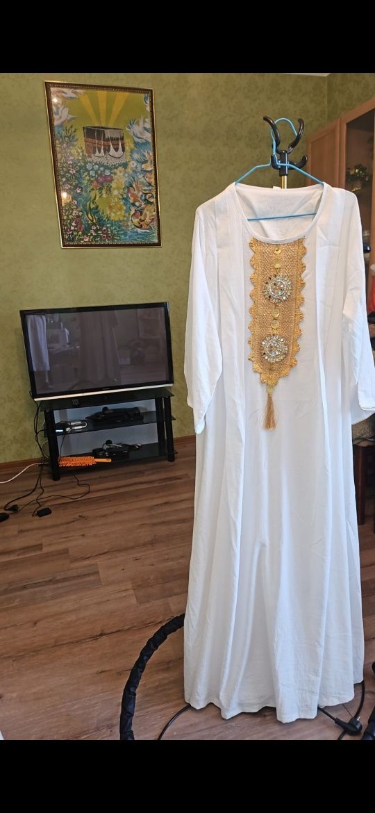 Продаю  экслюзивную одежду.