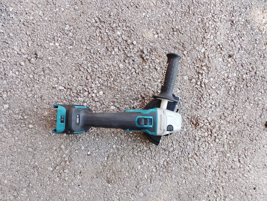 Акумулаторен безчетков ъглошлайф Makita 18волта