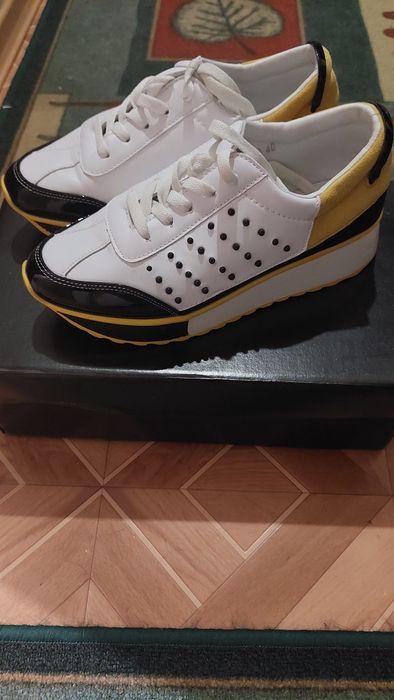 Обувки,спортни на платформа