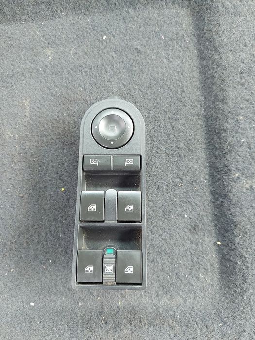 Управление ел стъкла , ел огледала Опел Зафира / Opel Zafira B