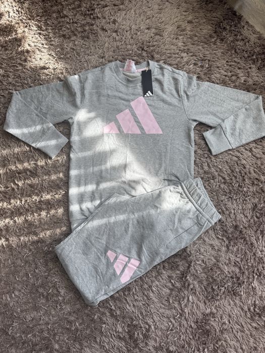 Чисто нов дамски екип adidas