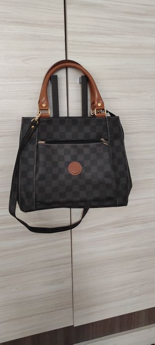 Дамска чанта чанта