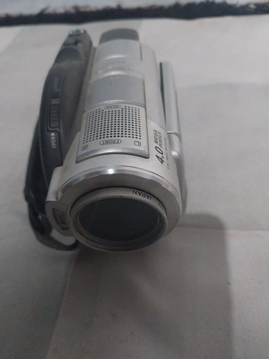 Видео камера сотилади