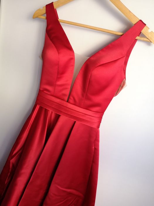 Официална рокля от сатен