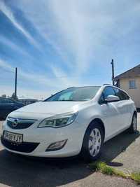 De Vanzare Opel Astra J 2012 Sports Tourer