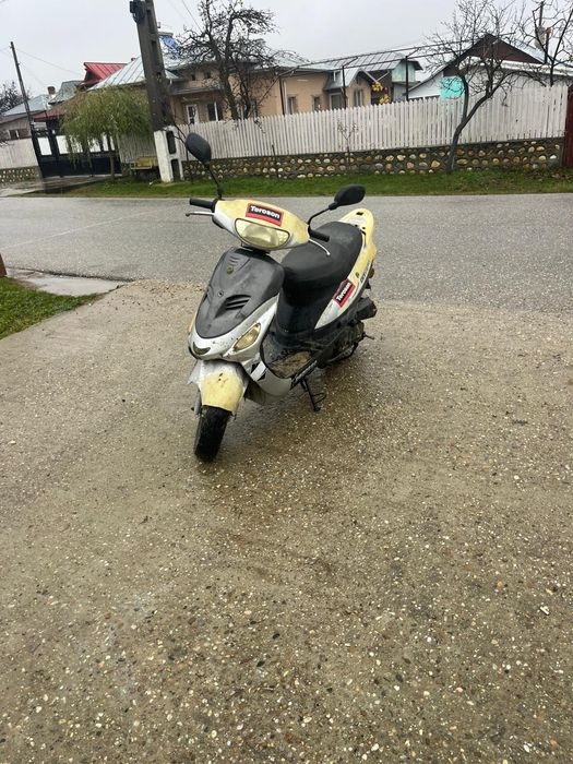 vand scutere ,bicicleta cu motor