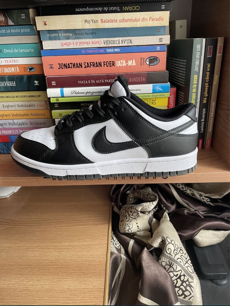 Nike Dunk Low Panda