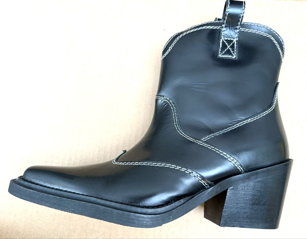Botine noi (damă)  piele naturală lucioasa, nr.39