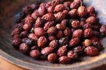 Macese uscate natural la soare din zone nepoluate,35 lei/kg